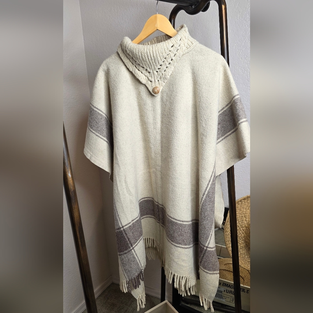 Elegant Cream Wool Vintage Fringe Poncho Unisex One Size